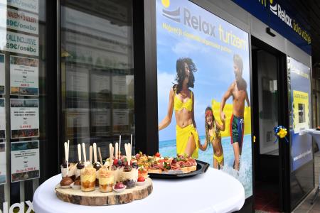 Za prigrizke so poskrbeli Mesarija Lečnik (slani program) in Kavarna in slaščičarna Dravograd (sladki program)